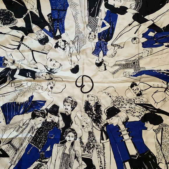 St. John Silk Scarf - Picture 5 of 7